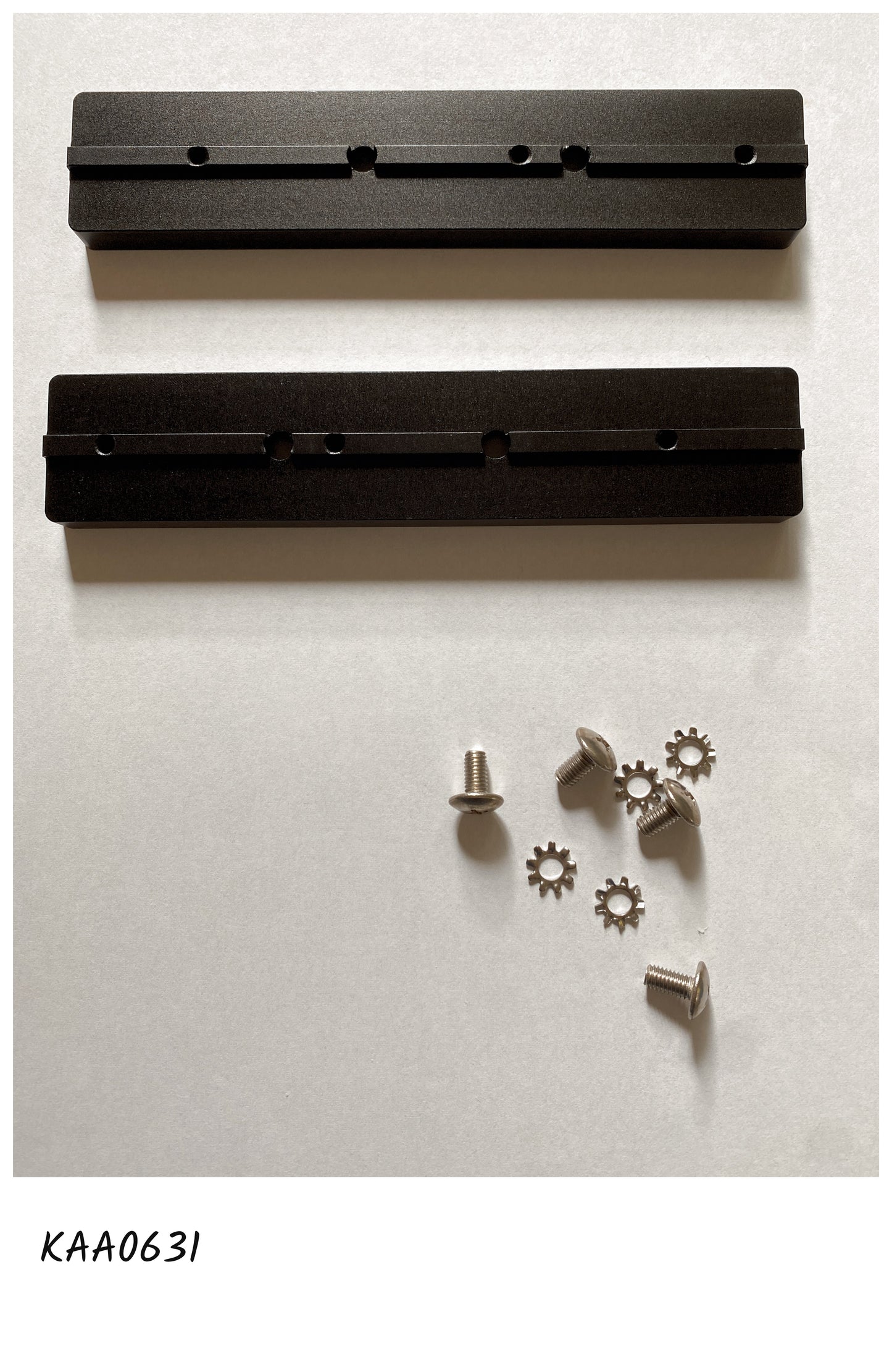 KAA0631 Mobile Mounting Adapter Kit KNGM Series to KMB9